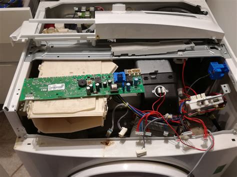 scheda elettronica di una lavatrice