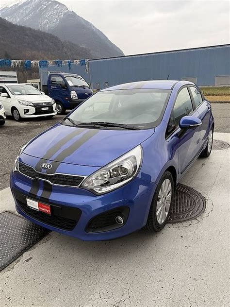 Kia Rio Style blu