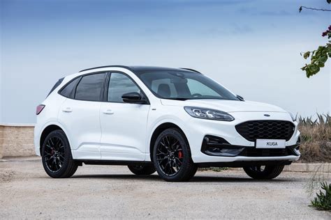 Ford Kuga ST-Line Mk3 con kit aerodinamico completo