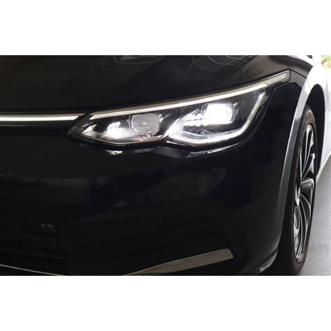 Volkswagen Polo 2024 frontale con fari LED matrix