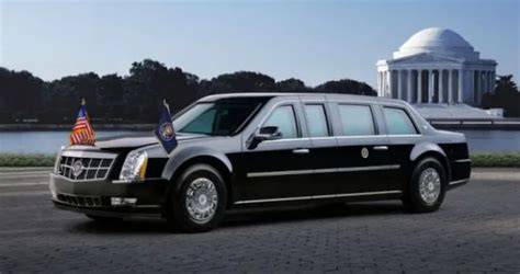 Interno di una limousine presidenziale Cadillac One