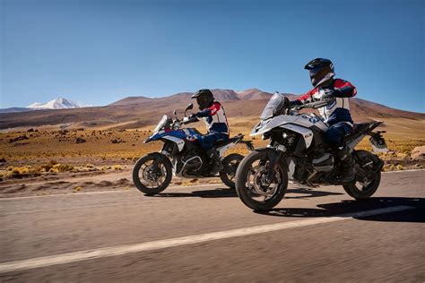 Motociclista con chiavi BMW Motorrad