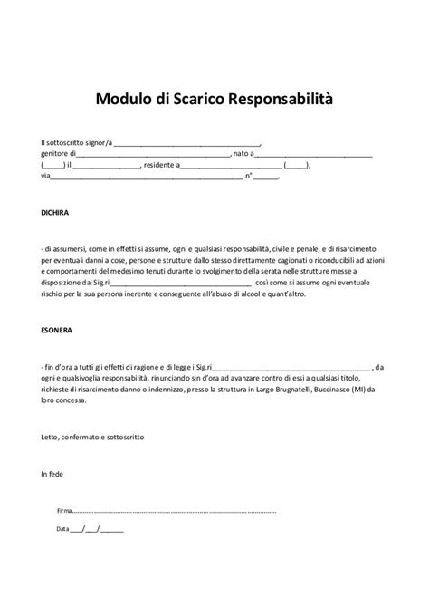 Documento di scarico di responsabilità con una penna