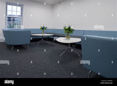 Area attesa clienti moderna