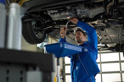 Manutenzione periodica auto
