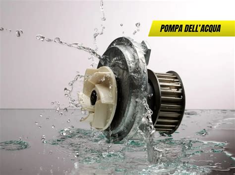 Pompa acqua con evidente perdita di liquido refrigerante