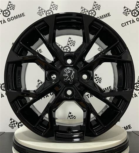 Cerchi in lega sportivi per Peugeot 107