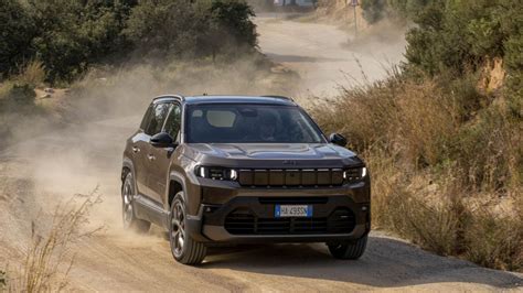 Jeep Compass su strada