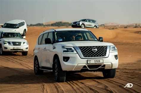 Nissan Patrol nel deserto di Dubai