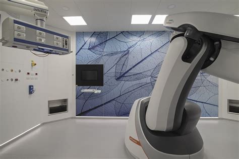 Sala operatoria ibrida con angiografo