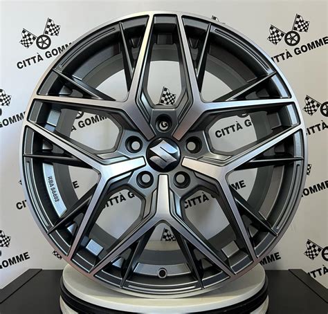 Suzuki S-Cross 2WD con cerchioni in lega da 16 pollici