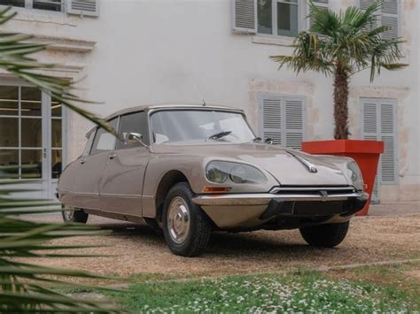 Citroën DS storica in movimento