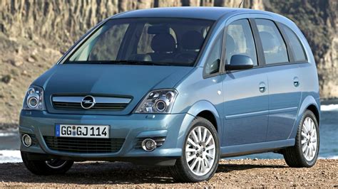 Opel Meriva in un concessionario