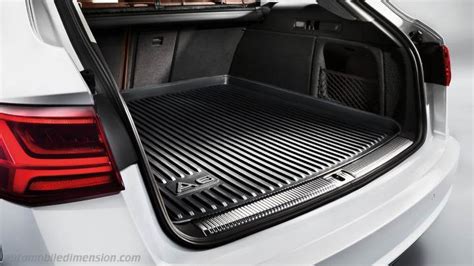 Dettaglio del bagagliaio della Audi A6 Avant