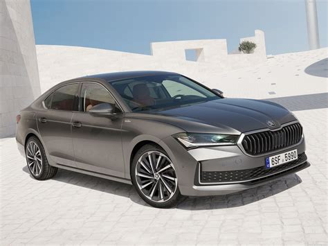 Skoda Superb eleganza e design