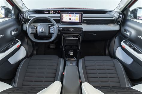 Citroën C3 Aircross Ibrida interni