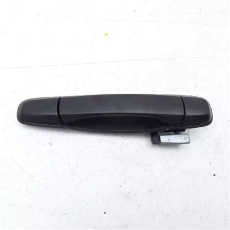 Maniglia esterna portiera Subaru Impreza STI 2007 montata su carrozzeria