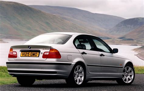 BMW Serie 3 E46 in strada