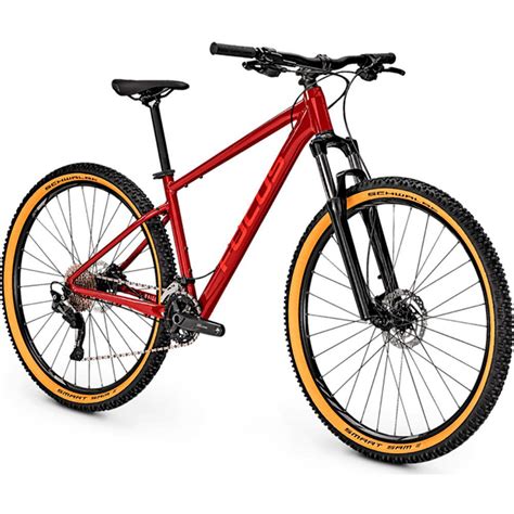 Bicicletta con focus sulle ruote