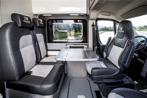 Interni di un Camper Fiat Ducato