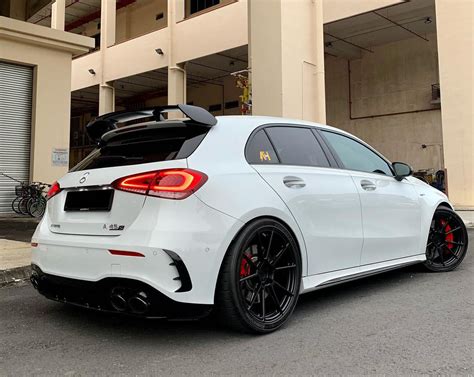 Mercedes W177 con kit estetico AMG