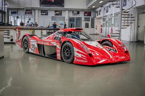 Toyota TS020 GT-One in pista