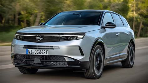 Plancia interna della nuova Opel Grandland con Pure Panel