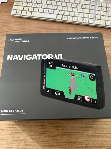 BMW Motorrad Navigator VI su moto