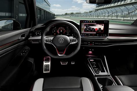 Interni Volkswagen Golf 8 GTI