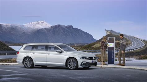 Infografica: Autonomia WLTP e ricarica Volkswagen Passat GTE