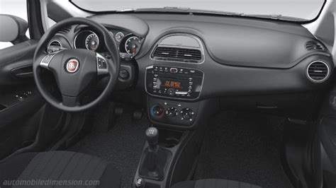 Interni della Fiat Punto 2012