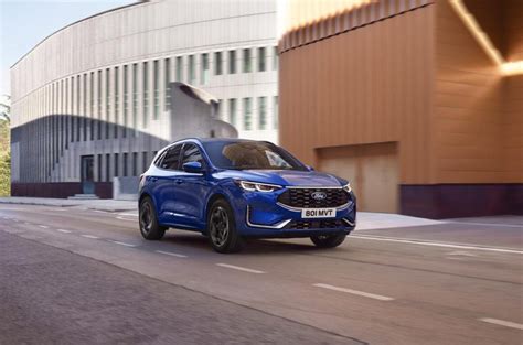 Ford Kuga prima generazione in produzione nello stabilimento di Saarlouis