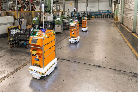Robot MiR in azione nello stabilimento Ford di Valencia