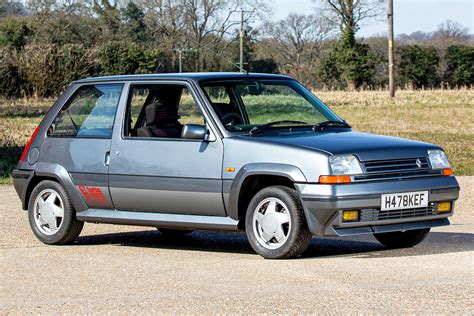 Renault 5 GT Turbo in azione
