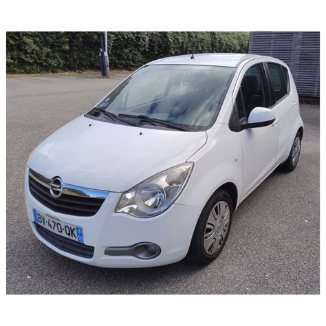 Opel Agila su strada