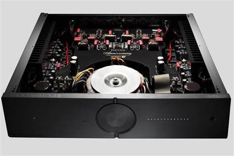 Interno in configurazione dual-mono del Puccini Anniversary
