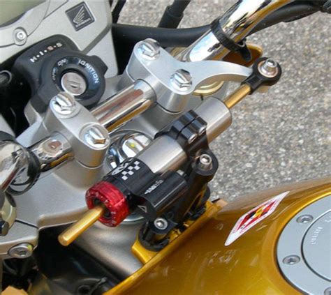 Ammortizzatore di sterzo Matris M3 Azoto su Hornet 600