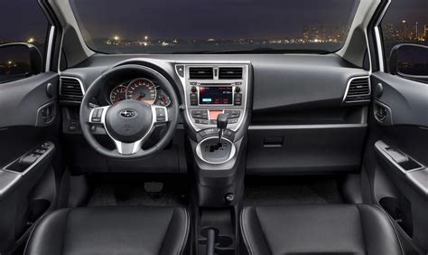 Subaru Trezia interni