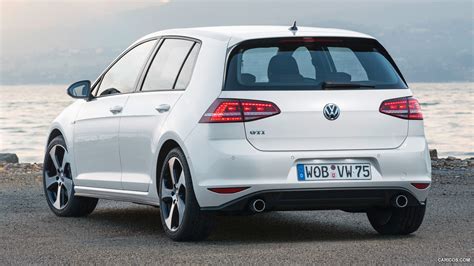 Volkswagen Golf 7 posteriore