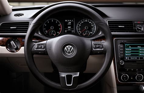 Volkswagen Passat dashboard with clock
