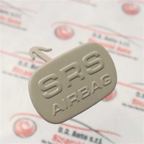 Dettaglio della scritta AIRBAG su ricambio