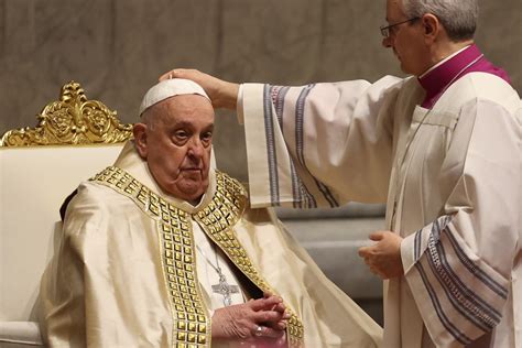 Papa Francesco durante un'udienza