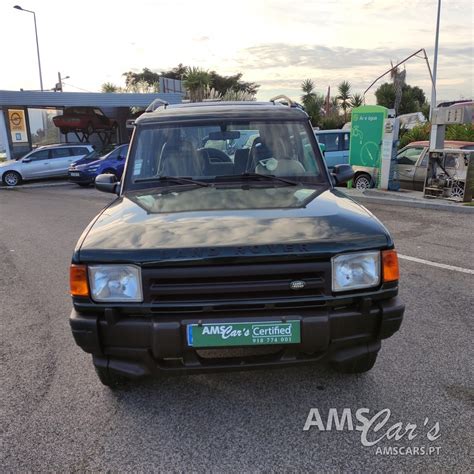 Land Rover Discovery 300 TDi su terreno sconnesso