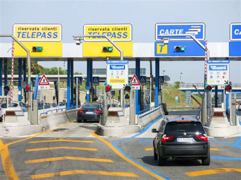 Segnaletica casello autostradale