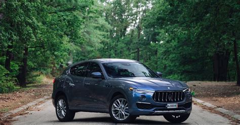Maserati Levante su strada