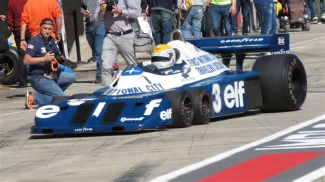 Takaya Todoroki e la sua Tyrrell a 6 ruote