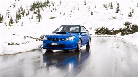 Subaru Impreza STI su ghiaccio