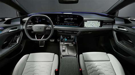 Dettaglio schermi OLED interni Audi e-tron