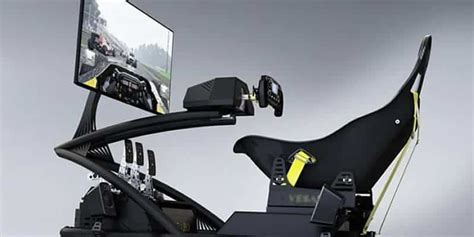 Configurazione dei controlli in un simulatore di guida con hardware Fanatec