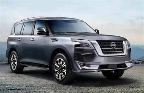 Nissan Patrol impegnato in un percorso fuoristrada